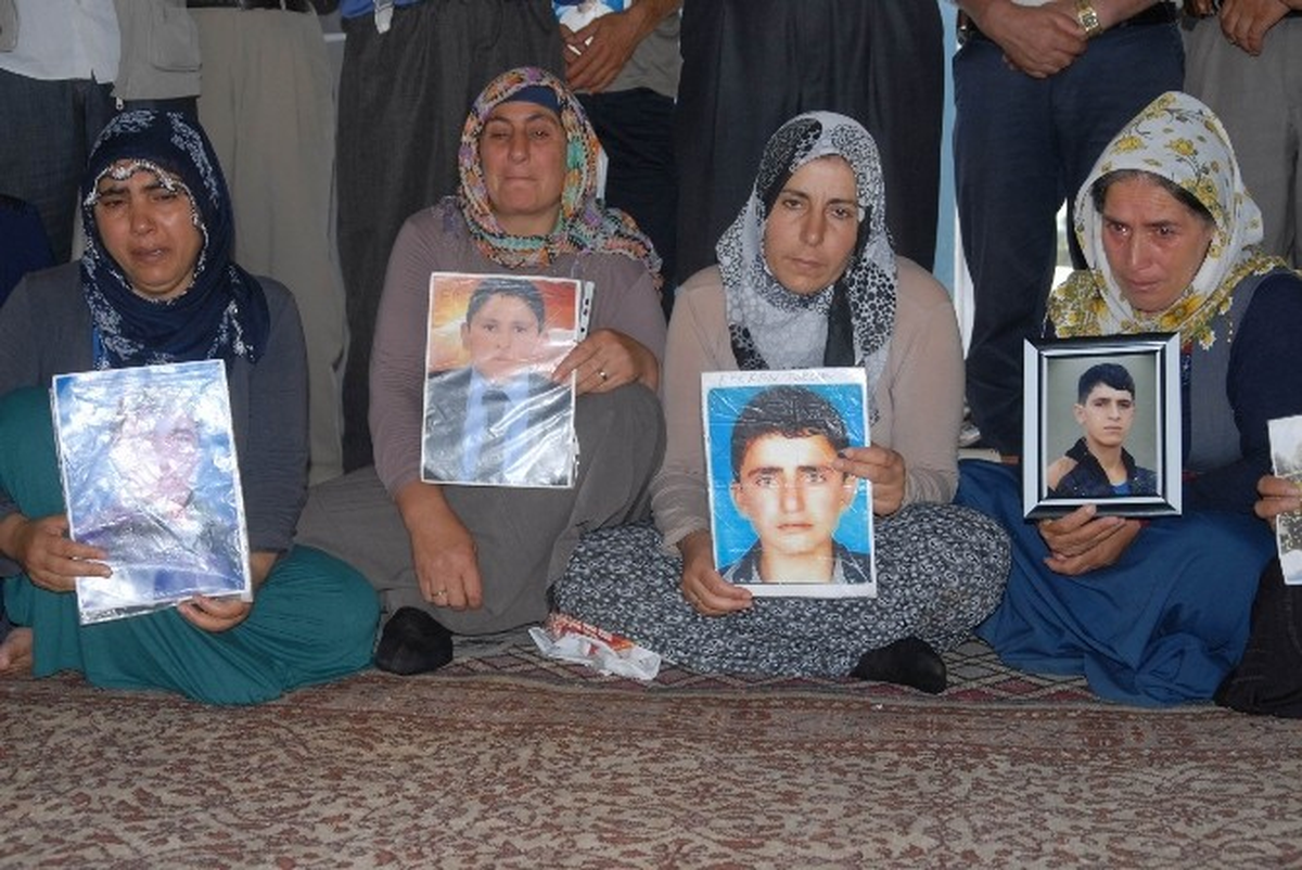 Diyarbakır\'daki Ailelerin 1 Eylül Dünya Barış Günü Umudu