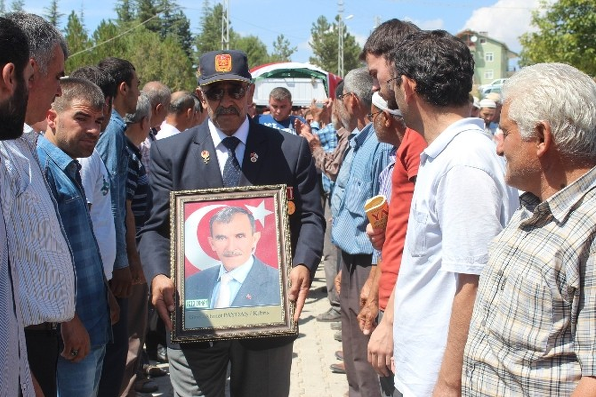Kıbrıs Gazisi Mahalle Muhtarı Kansere Yenik Düştü