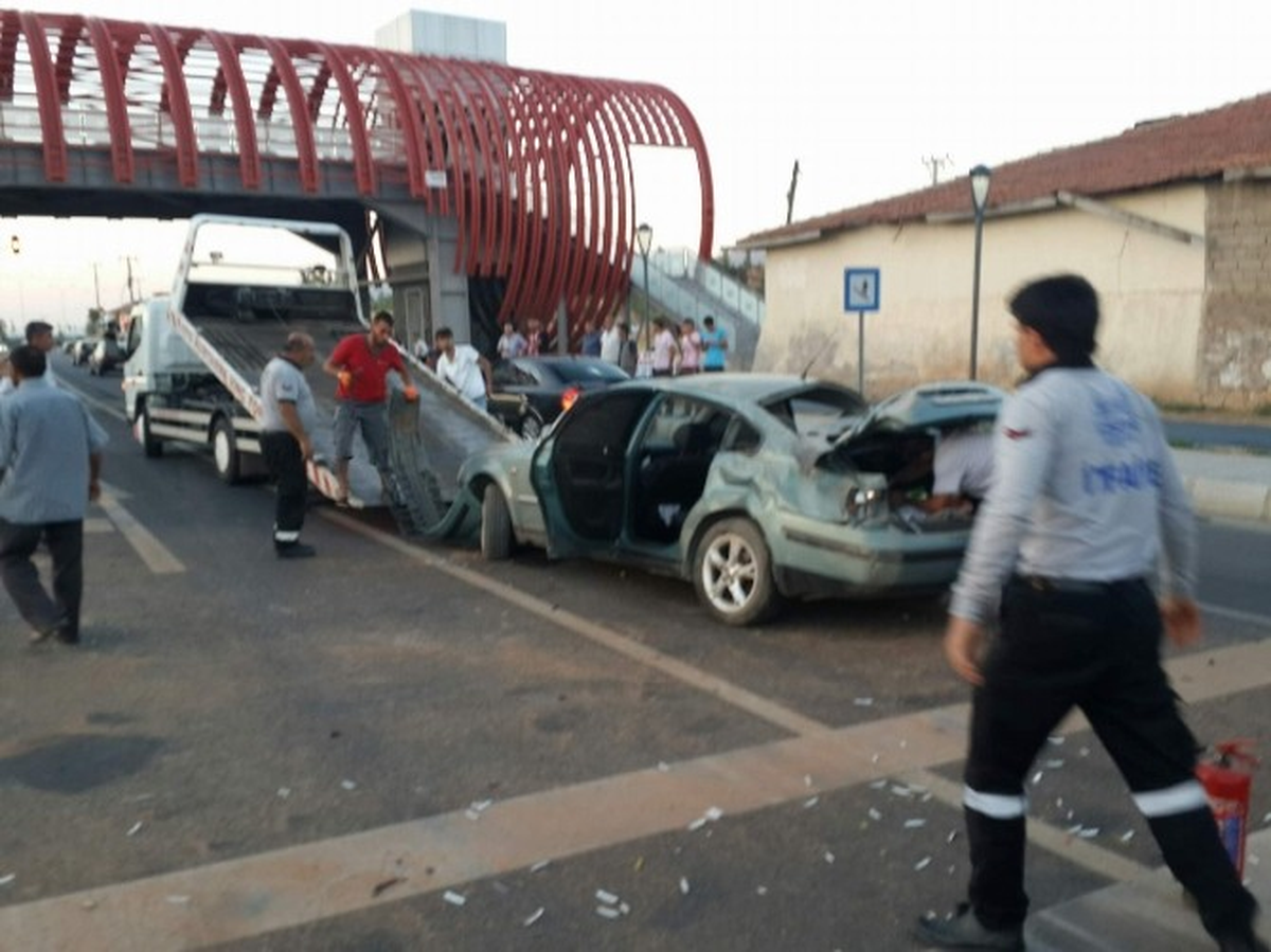 Kırşehir\'de Trafik Kazası: 2 Yaralı