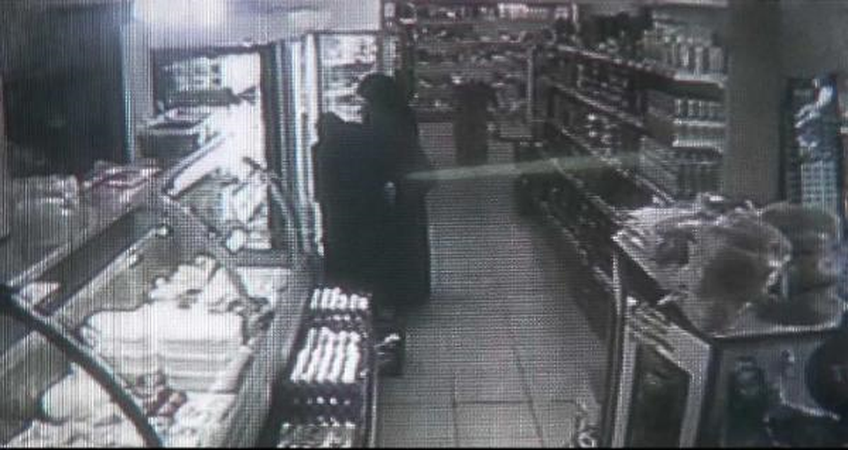 Bursa\'da Yiyecek Çalan Suriyeli Kadınlar Güvenlik Kamerasında