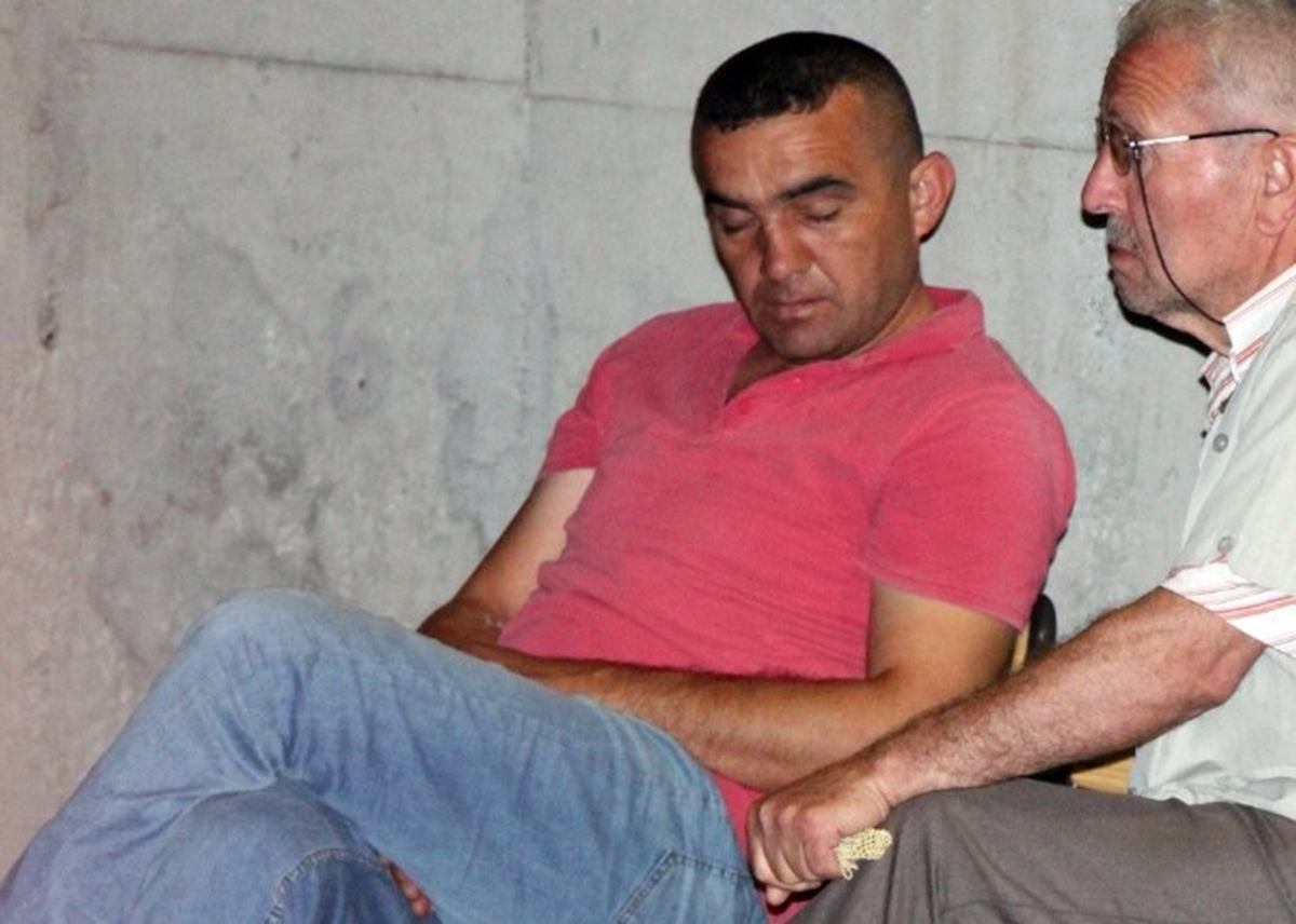 Uyuşturucu Krizine Girince Hastaneye Kaldırıldı