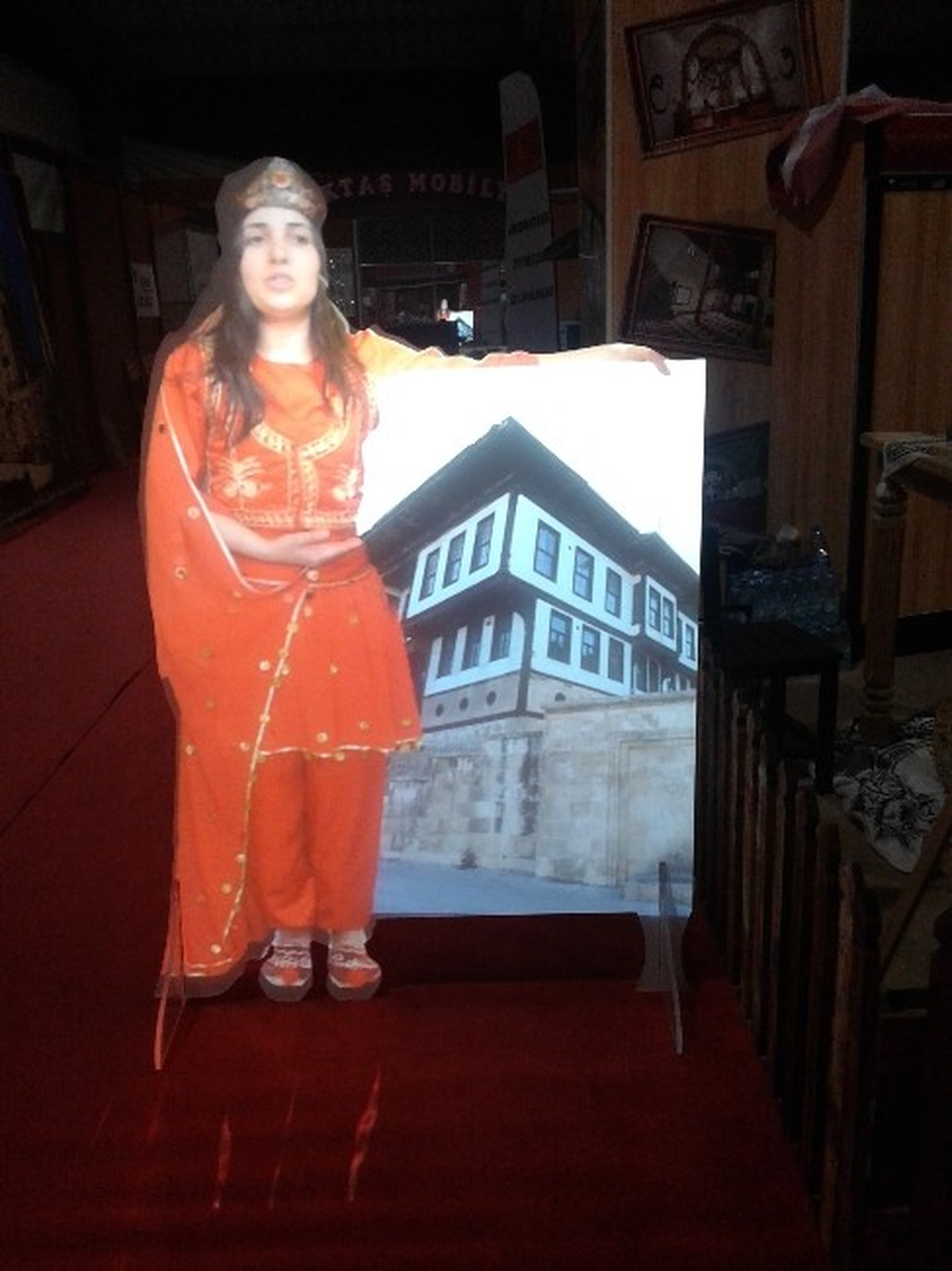 Vatandaşlardan Sanal Mankene Yoğun İlgi