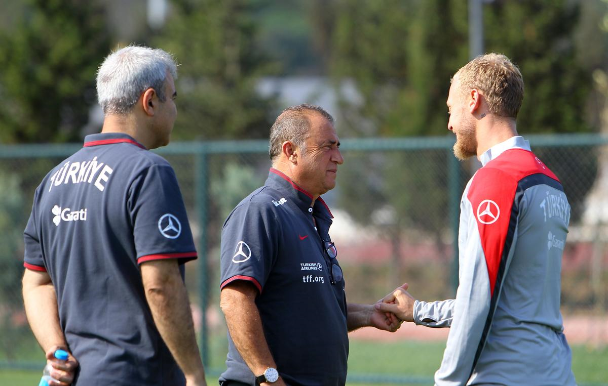 A Milli Futbol Takımı, Hazırlıklarına Başladı