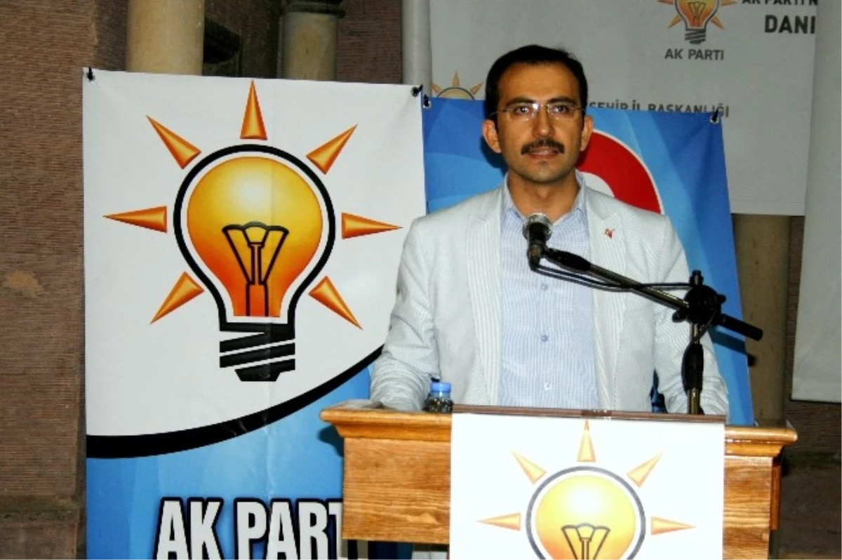 AK Parti\'de İl Danışma Meclisi Toplantısı Yapıldı