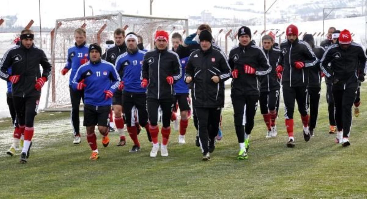 Sivasspor\'dan Sezona Kötü Başlangıç