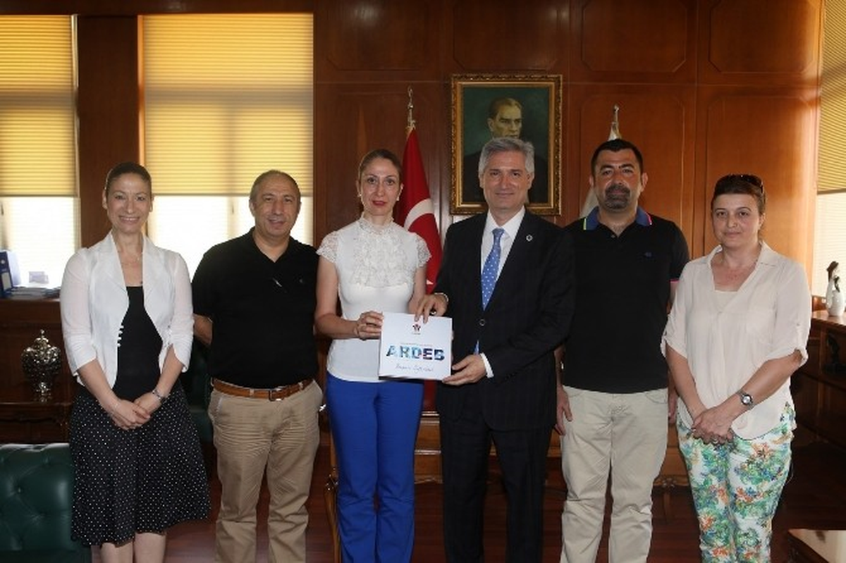 Çukurova Üniversitesi "Başarı Öyküleri" Kitabına Adını Yazdırdı
