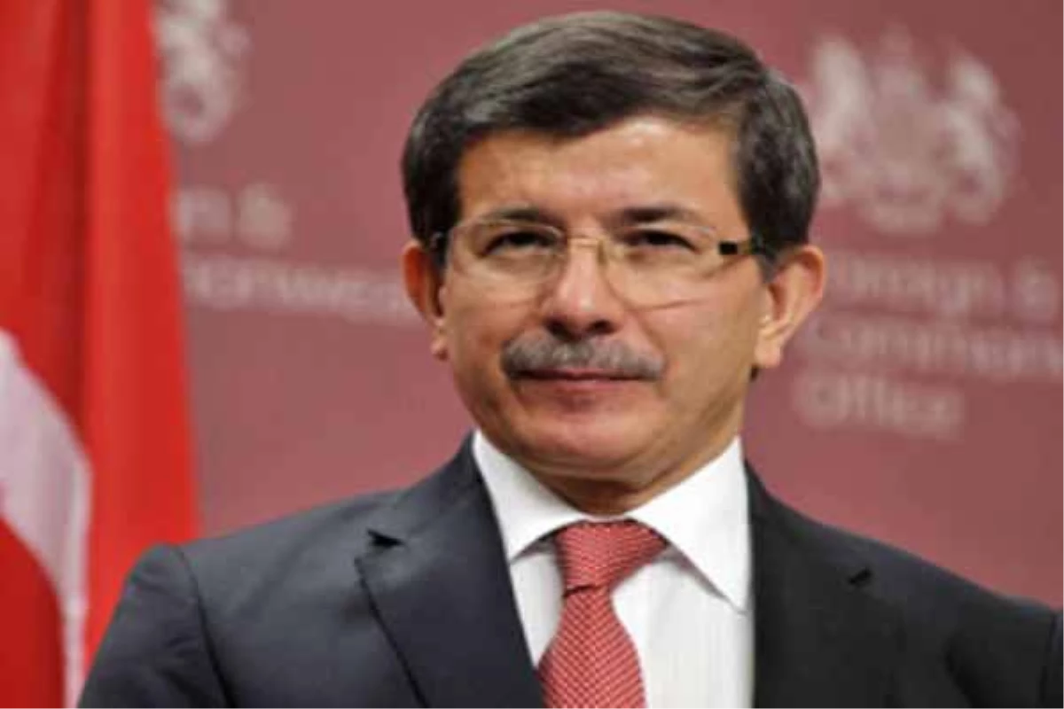 Davutoğlu\'ndan Milletvekillerine Sizce Sapma Olursa Gelip Konuşmanız Gereken Benim