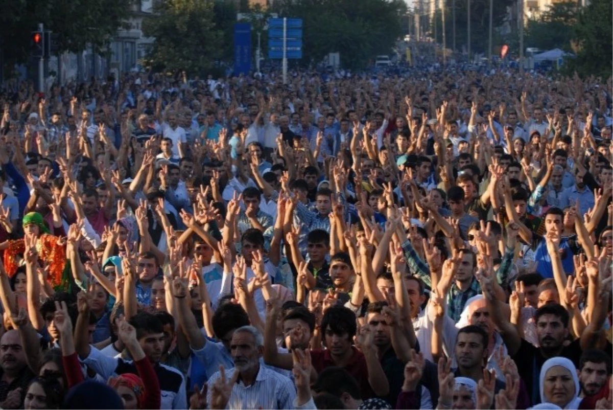 Diyarbakır\'da 1 Eylül Dünya Barış Günü Mitingi
