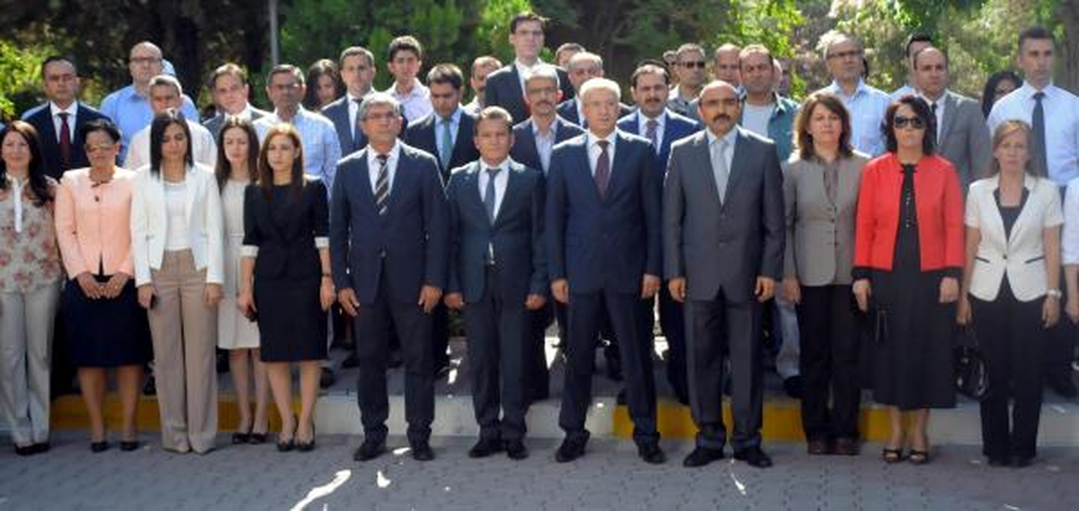 Diyarbakır\'da Adli Yıl Açılışında Hükümete Tepki