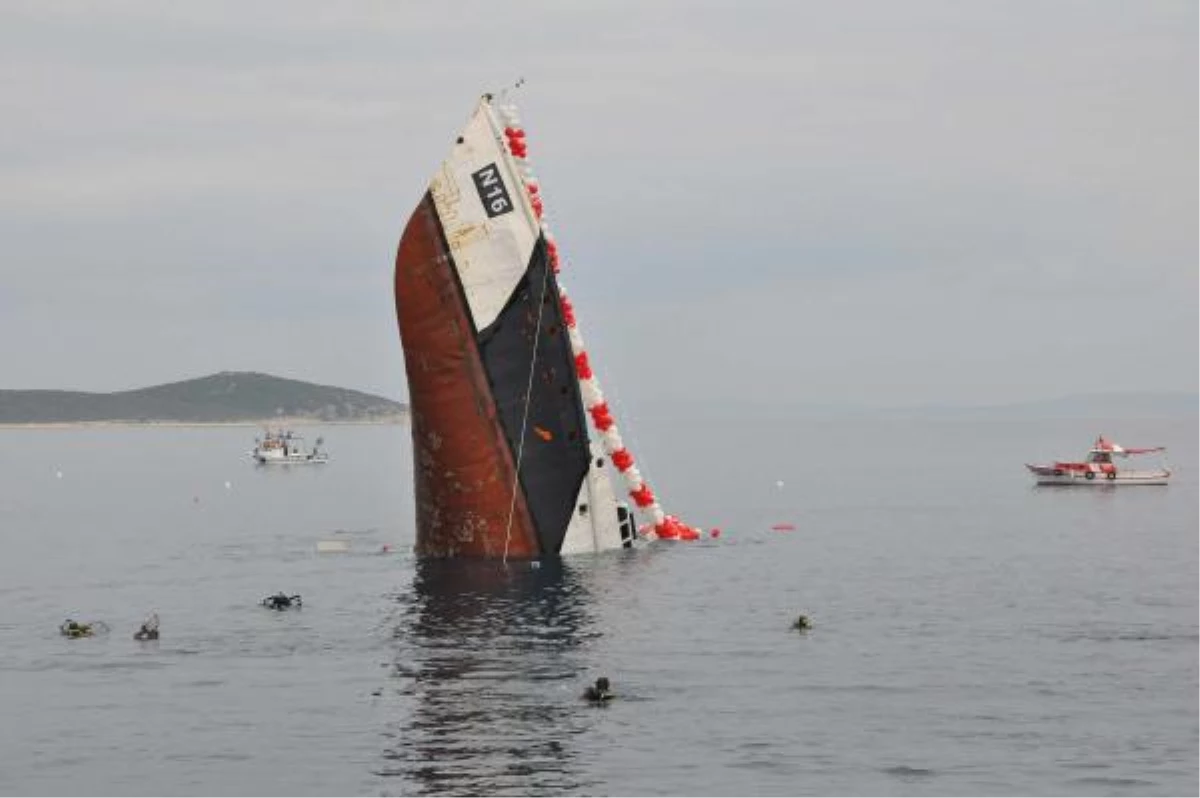Eski Sahil Güvenlik Gemisi Saros Körfezi\'nde Batırıldı
