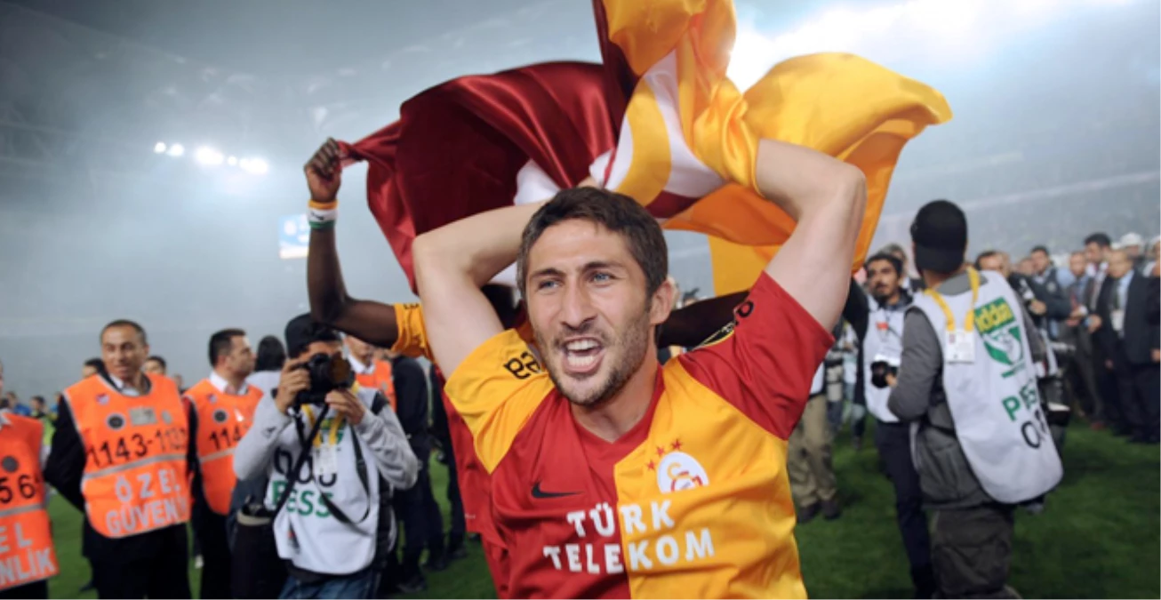 Galatasaray, Sabri ve Engin Baytar\'a Lisans Çıkardı