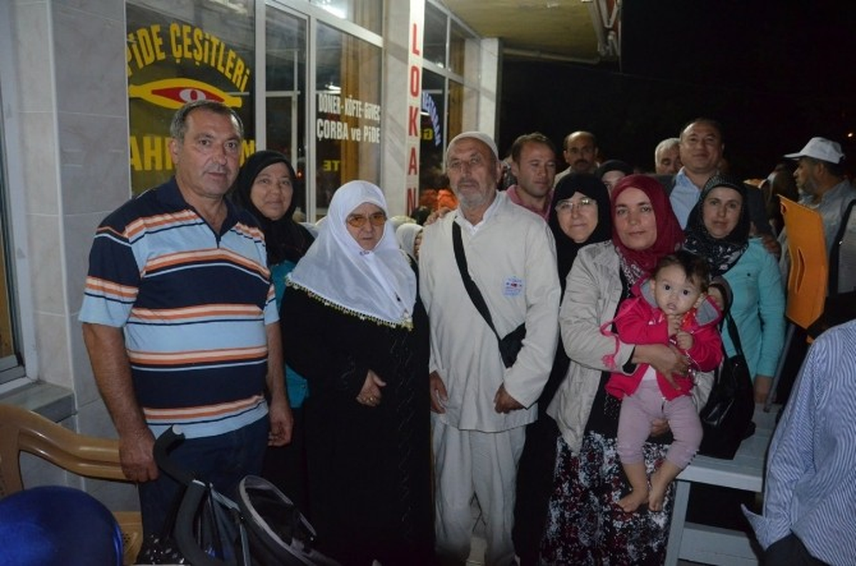 Hacı Adayları Dualarla Uğurlandı