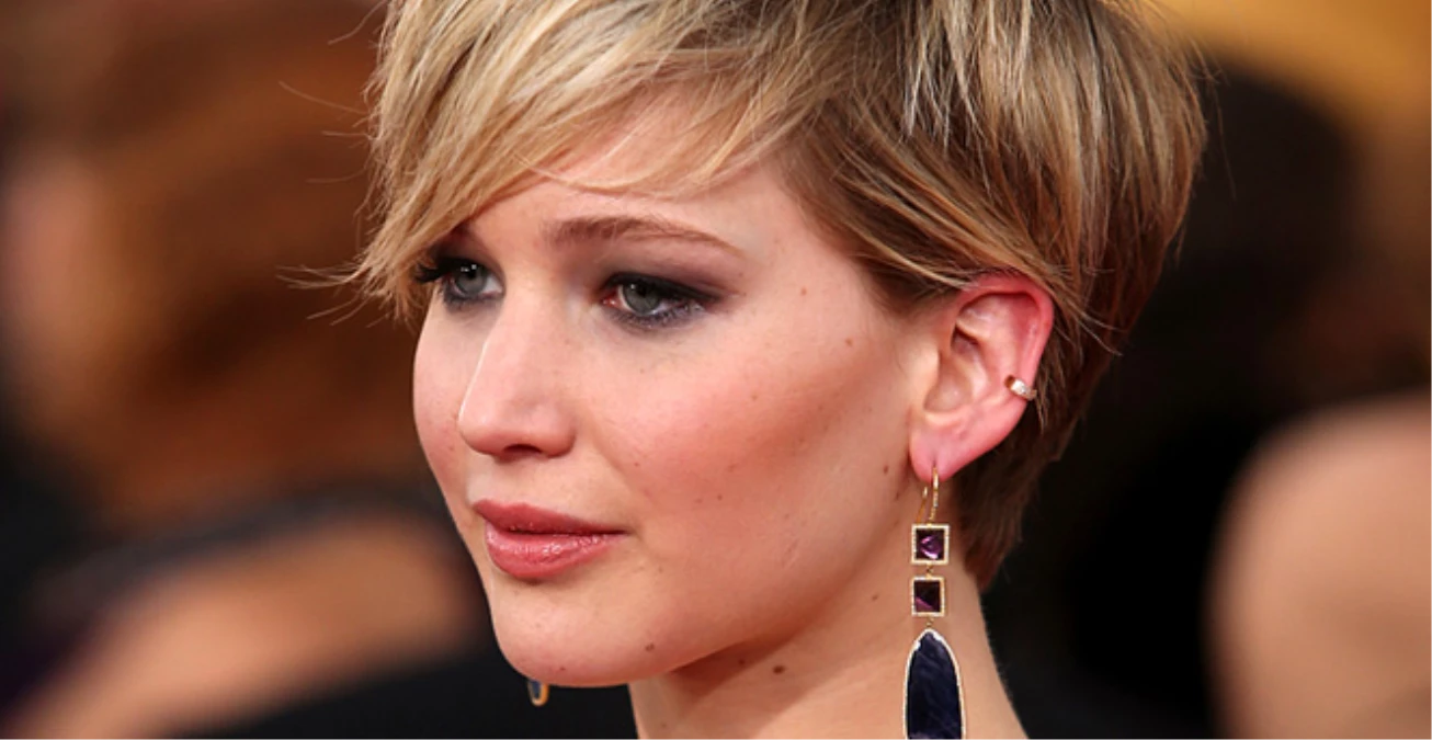 Jennifer Lawrence\'ın Çıplak Fotoğrafları İnternette Paylaşıldı