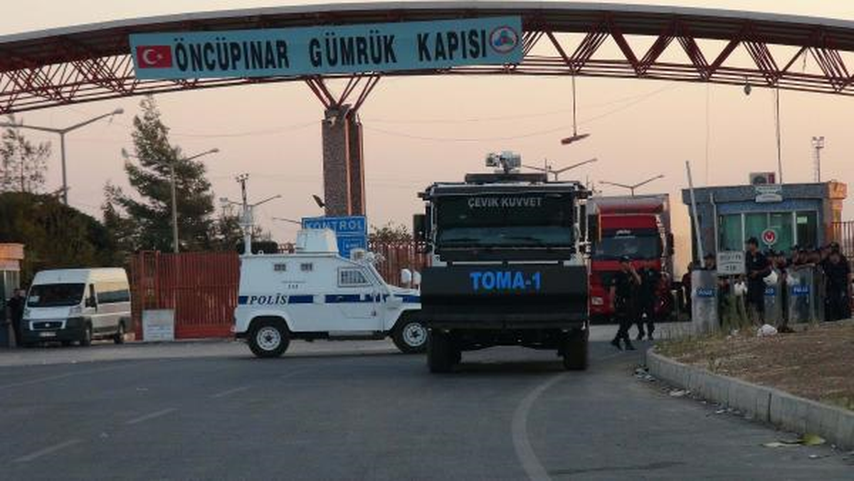 Kesk Üyeleri Kilis\'te Barış Zinciri Oluşturacak (2)