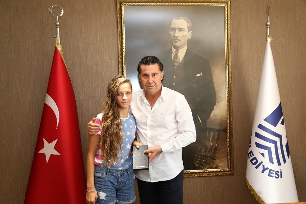 Küçük Şampiyon, Başkan Kocadon\'u Ziyaret Etti