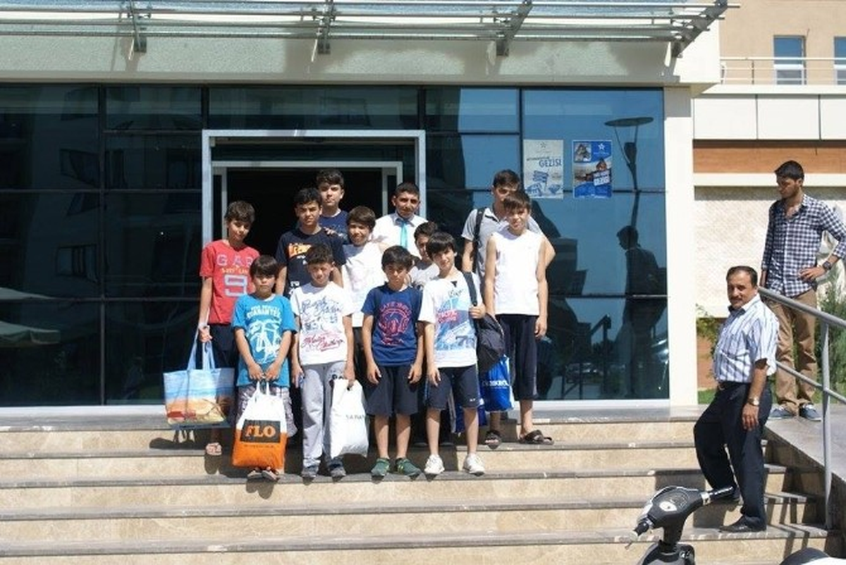 Kur\'an Kursu Öğrencilerine Termal Tesisten Jest