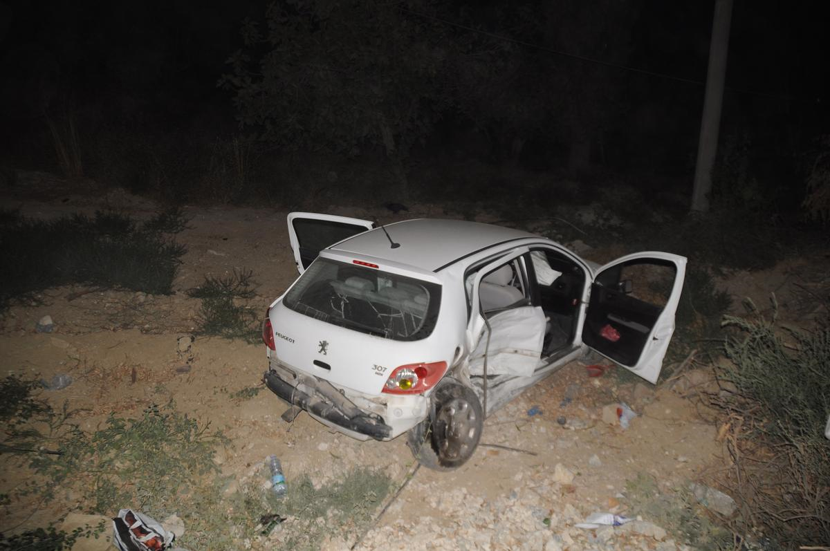 Kuşadası\'nda Trafik Kazası: 3 Yaralı
