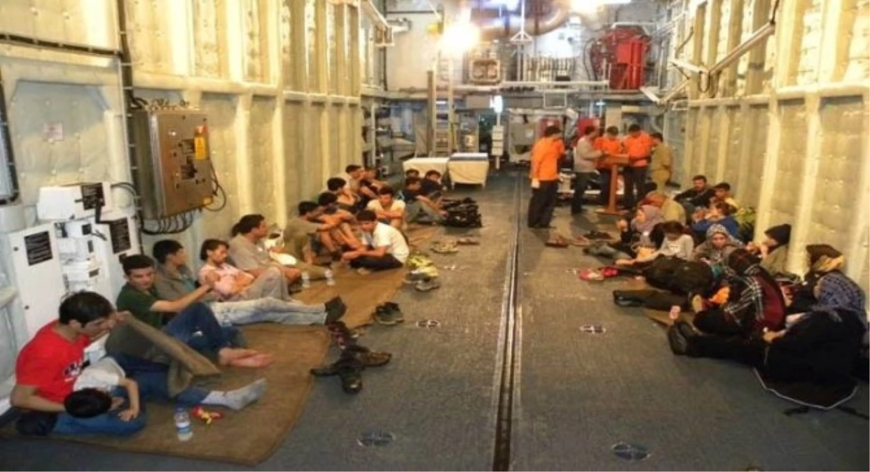 Sahil Güvenlik 89 Kaçak Göçmeni Ölümden Kurtardı