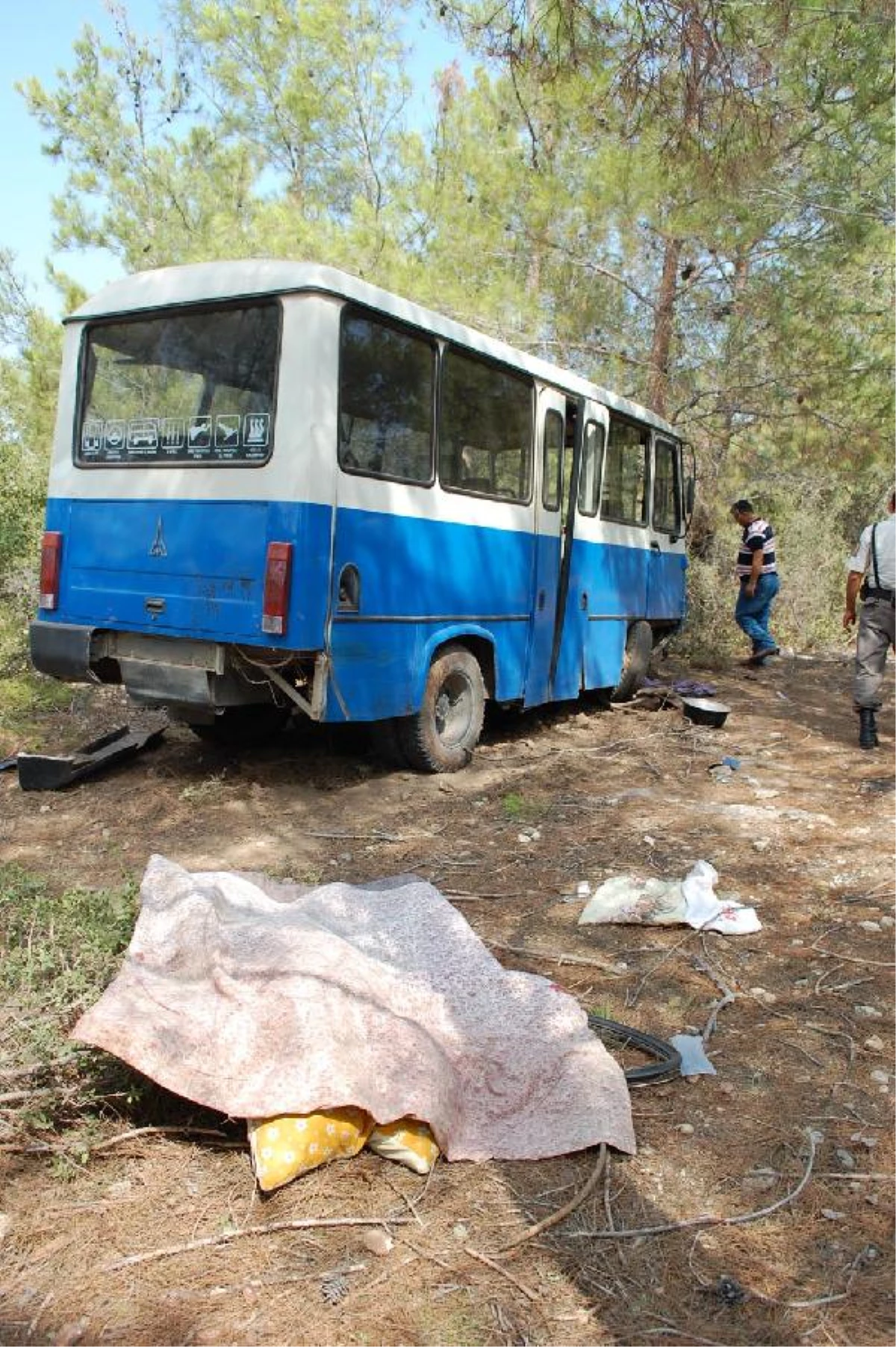 Tarım İşçilerini Taşıyan Minibüs Kaza Yaptı: 1 Ölü 6 Yaralı