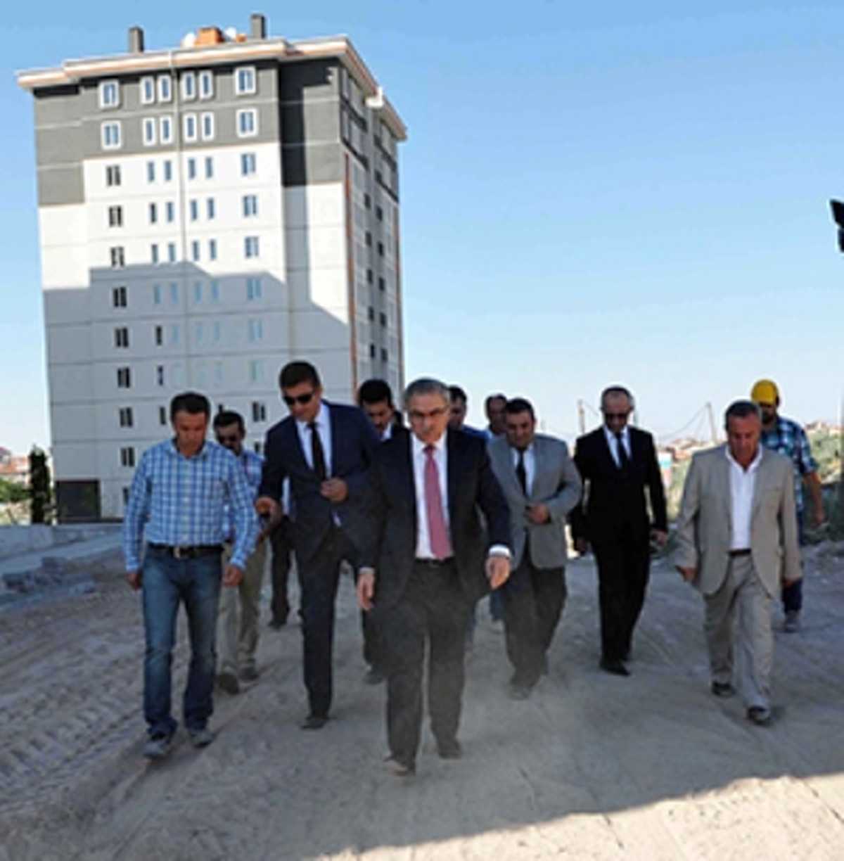 TOKİ Başkanı Kentsel Dönüşümleri Yerinde İnceledi