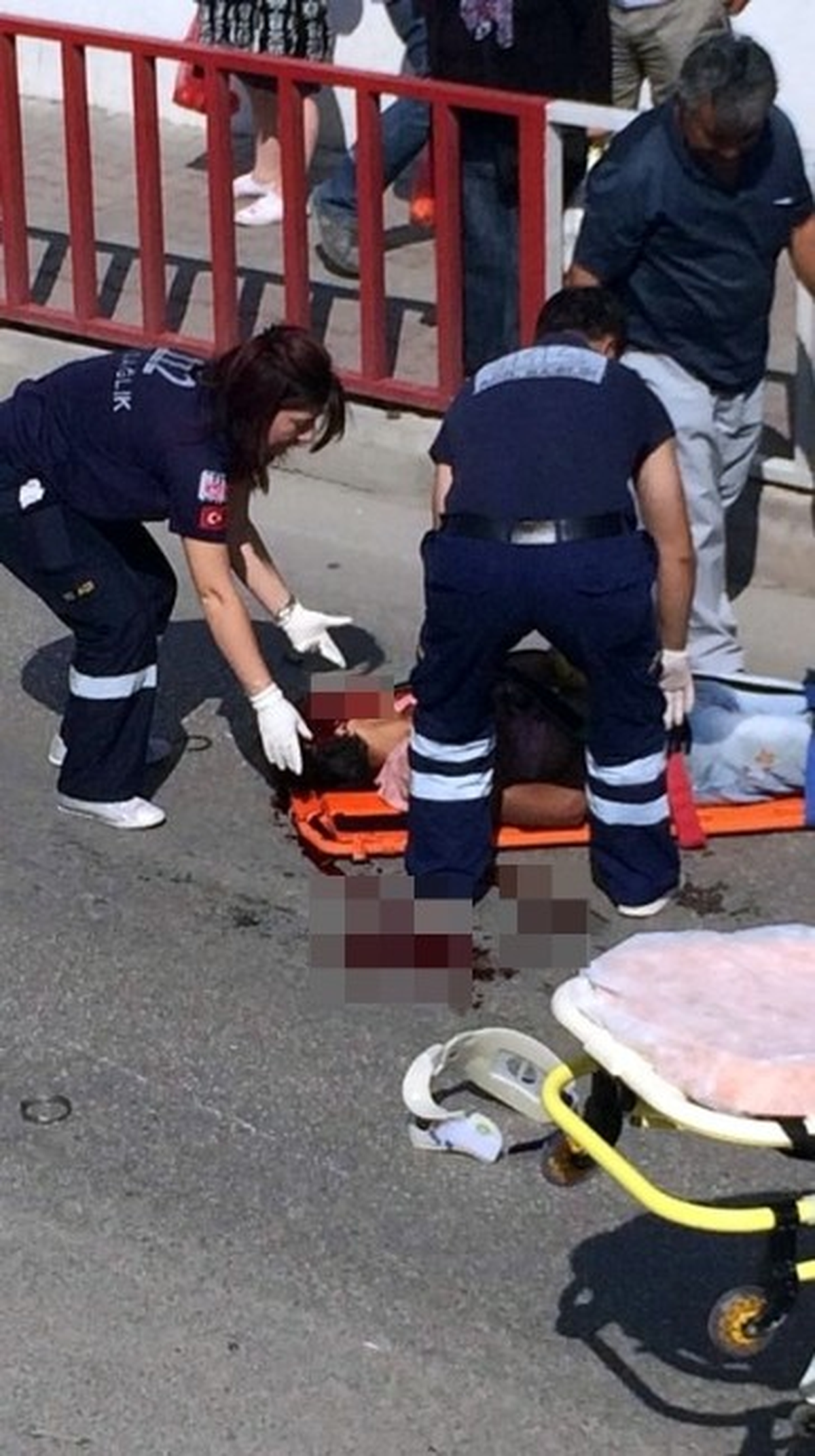 Bolu\'da Yaralıya Yardım Eden Kişi, Otomobiline Çarptığı Doktor Oldu