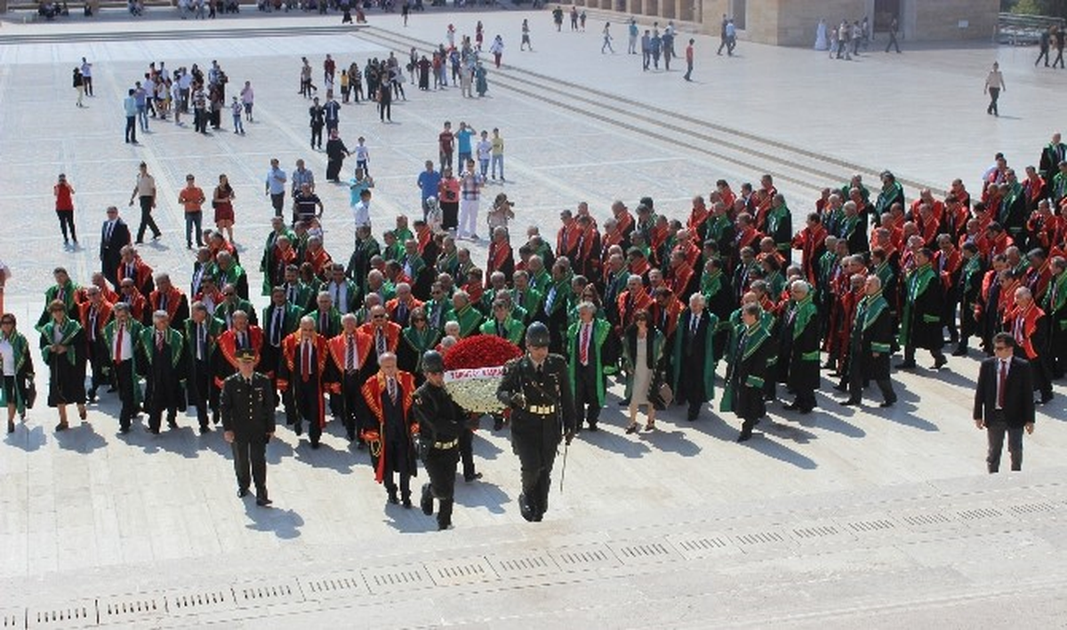 Yargıtay Başkanı Alkan, Anıtkabir\'de