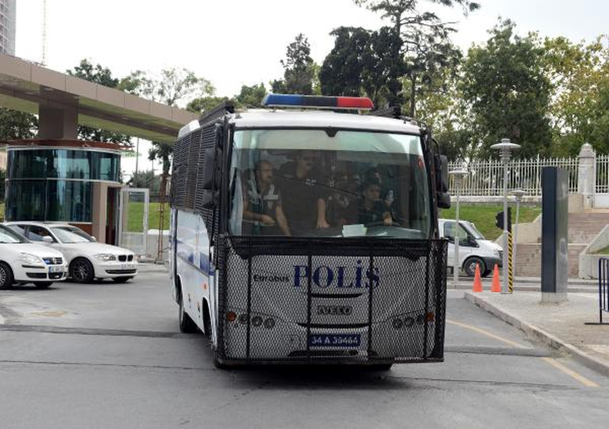 3. Dalga Operasyonda Gözaltına Alınan Bir Grup Daha Adliyede