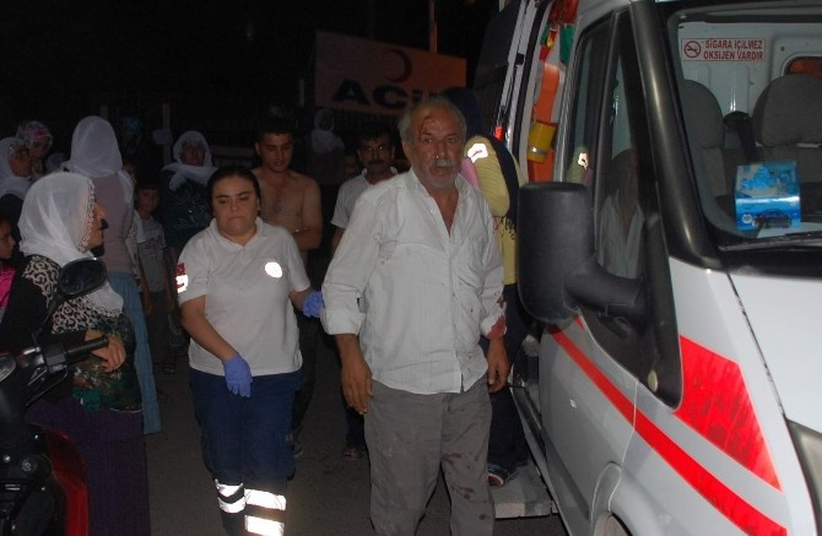 Adıyaman\'da Otomobil Takla Attı: 4 Yaralı