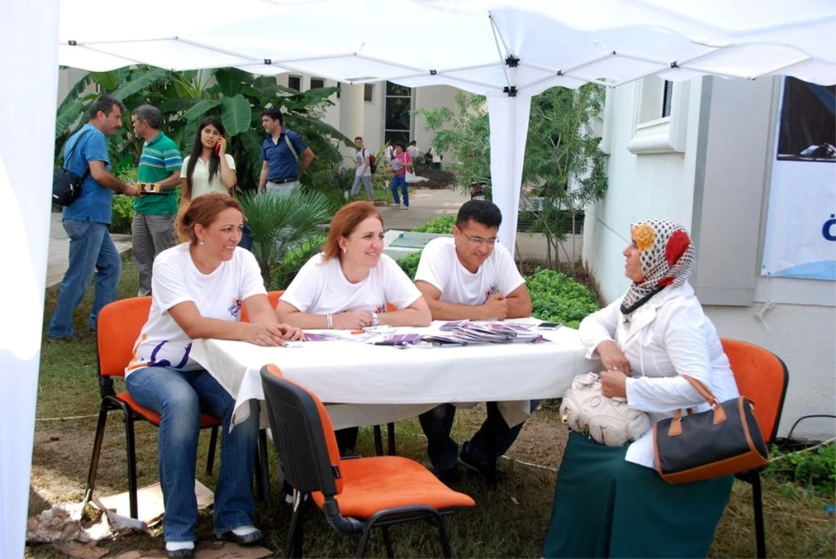 Antalya Emniyetinden Gençlere "Dost Eli"