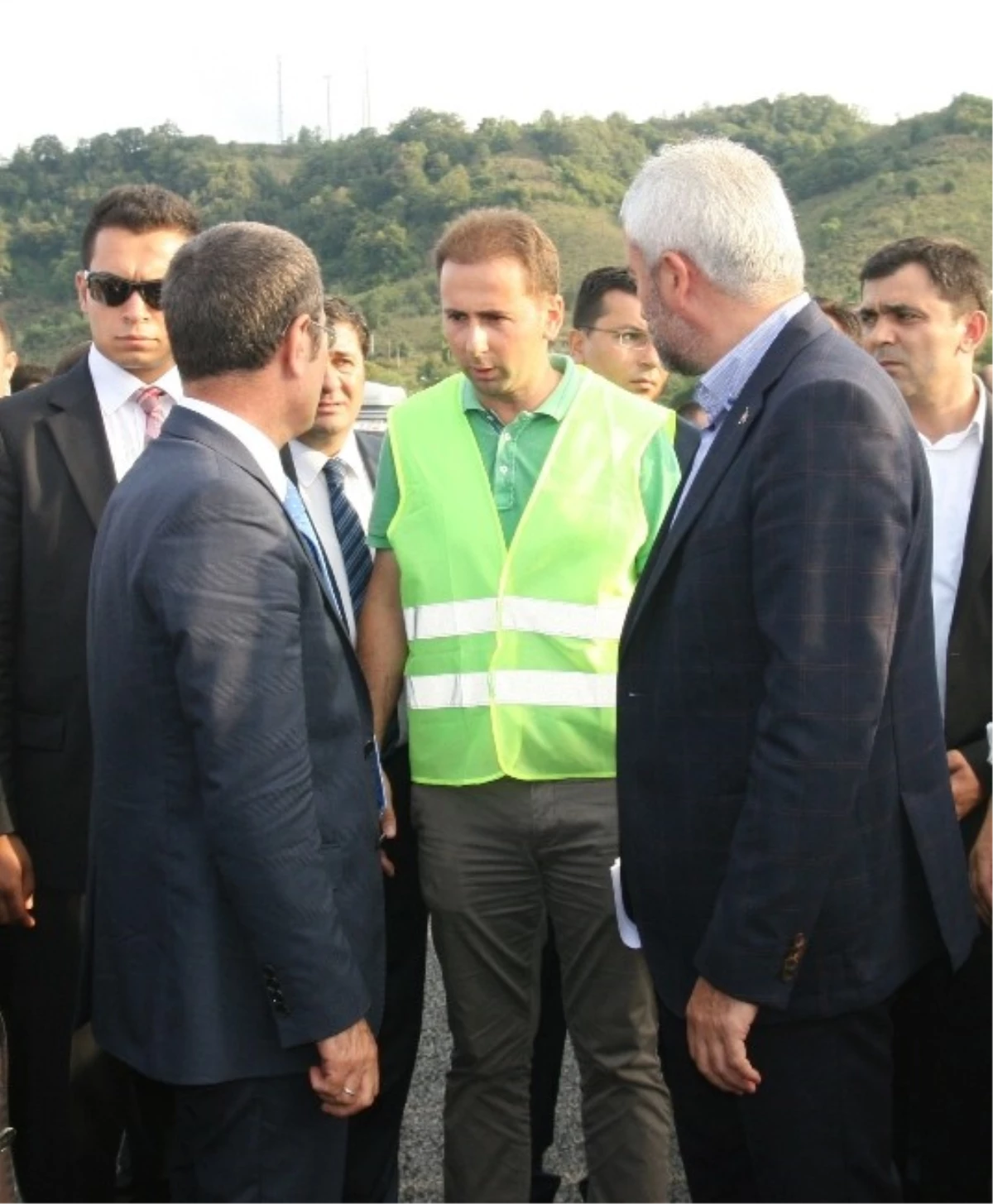 Bakan Canikli, Ordu-Giresun Havaalanı İnşaatını Gezdi