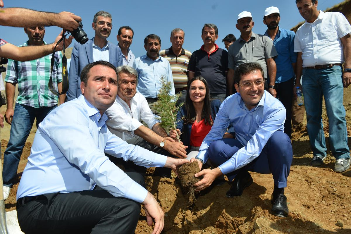 Barışta Hakkari\'de Buluşalım" Projesi