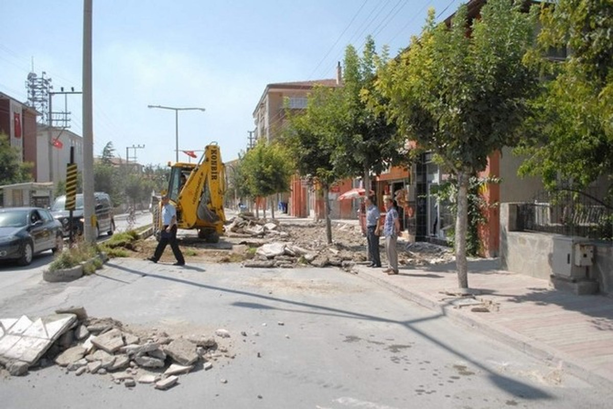 Bolvadin Belediyesi Üst Yapı Çalışmalarına Aralıksız Devam Ediyor
