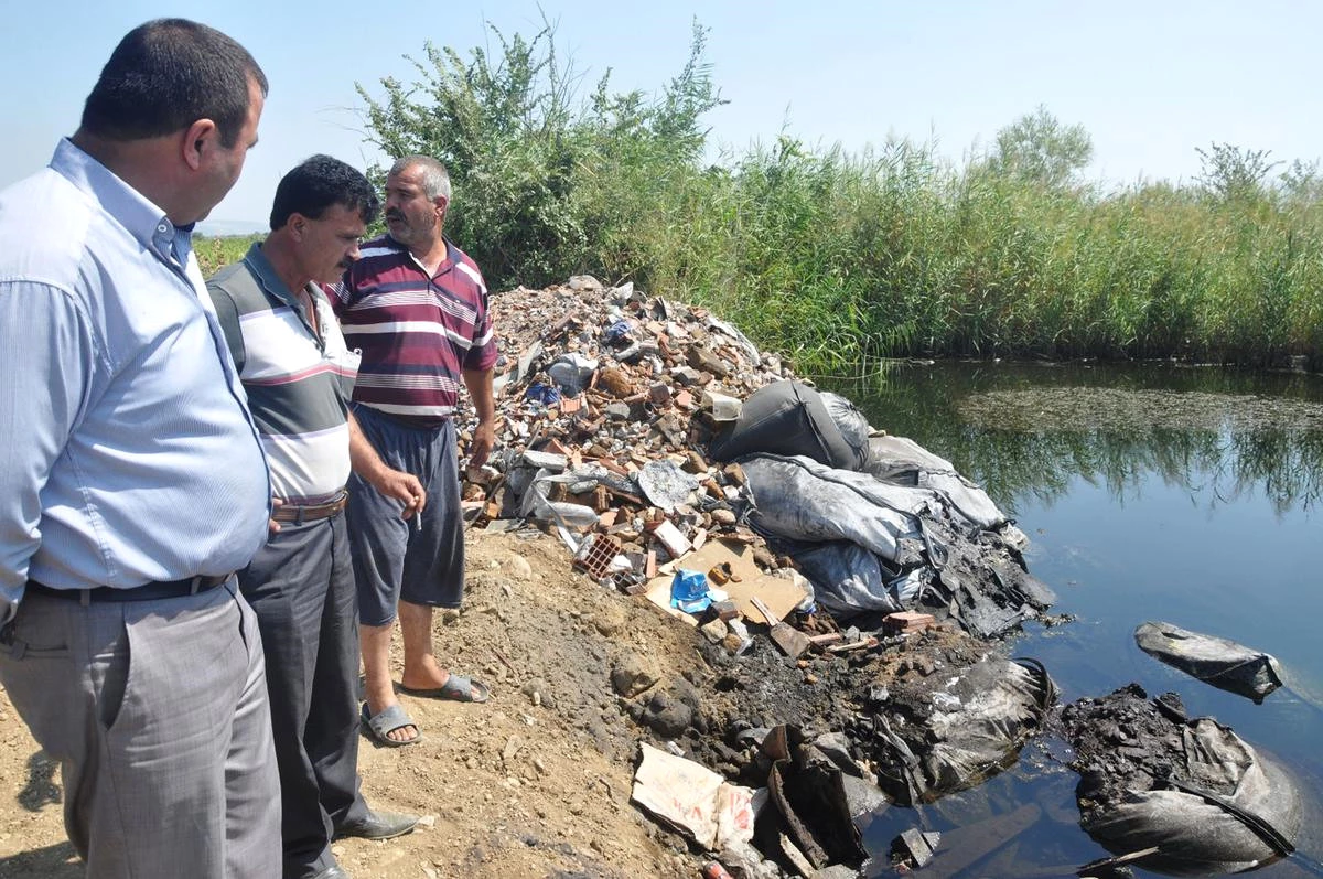 Çakal Azmağı Göllerinde Zehirli Atık Tehlikesi