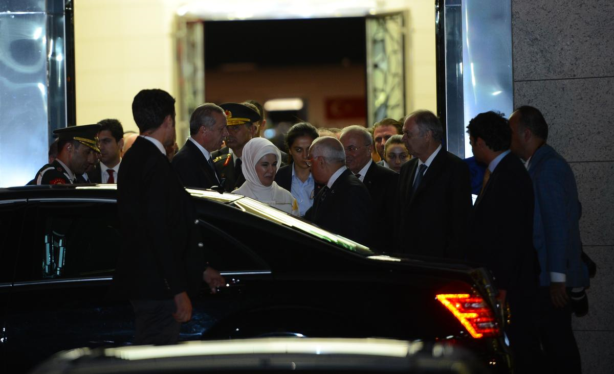 Cumhurbaşkanı Erdoğan Yurda Döndü