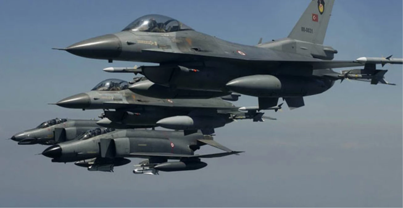 Diyarbakır\'da F-16 Savaş Uçağı Düştü