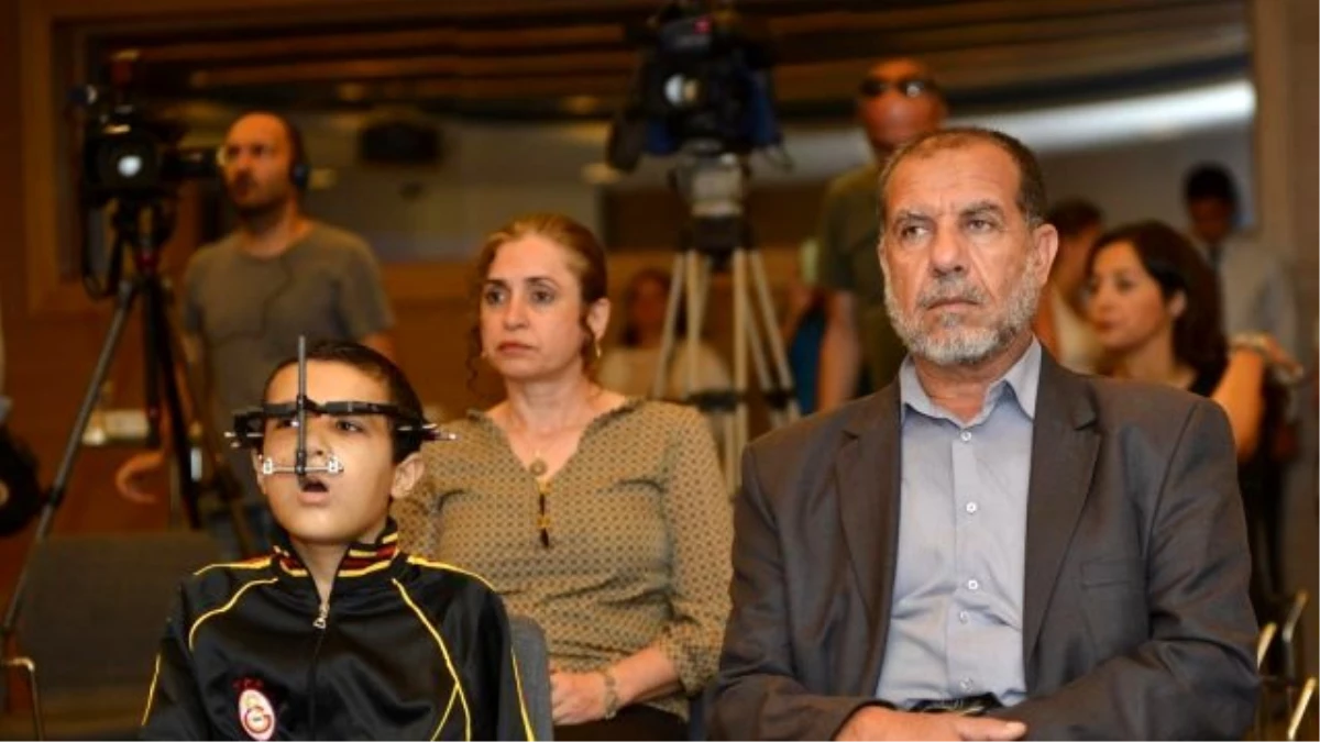 Gazzeli Çocuğun Parçalanan Yüzü Türkiye\'de Birleştirildi