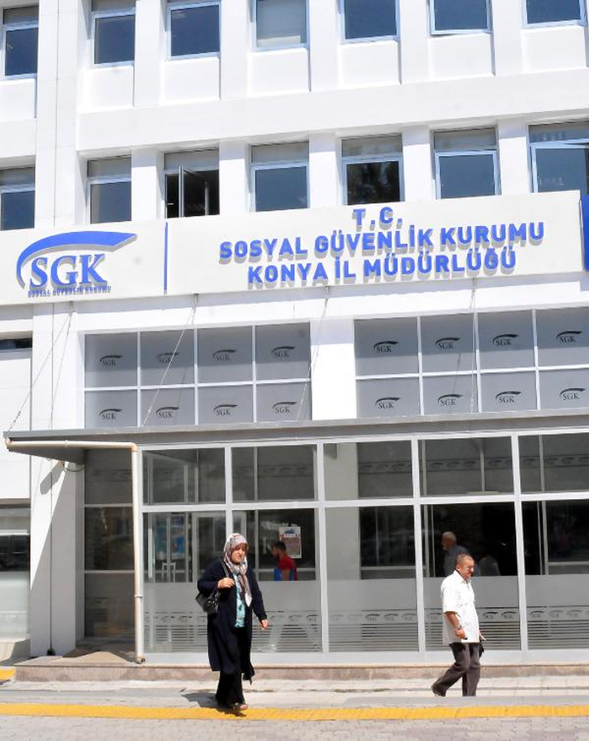 Konya\'da Rüşvet Operasyonu: 2 Memur Tutuklandı