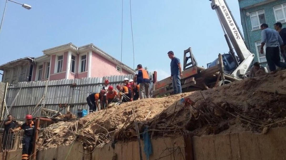 Bursa\'da Bir Kişi Merakı Yüzünden Canından Oluyordu
