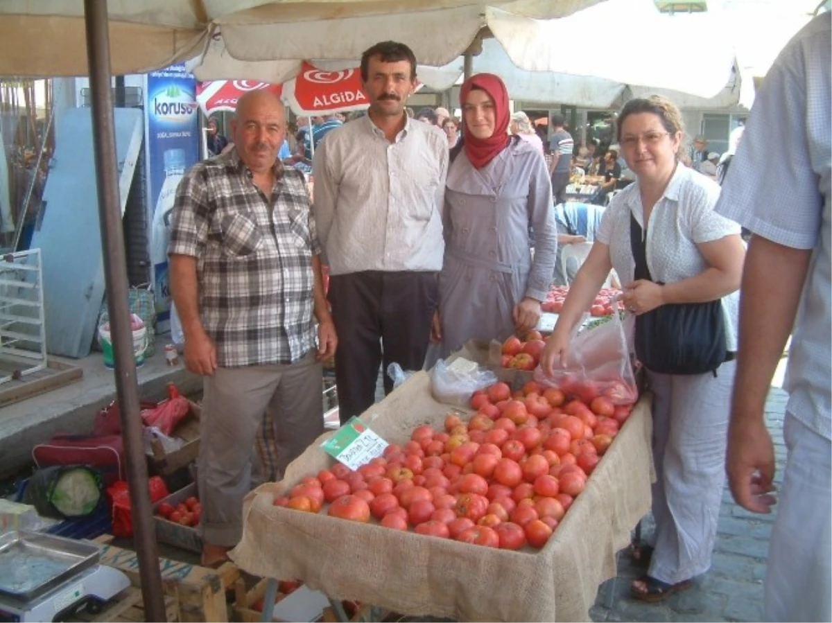 Burhaniye\'de Organik Üretim Yapan Köylülere Özel Pazar