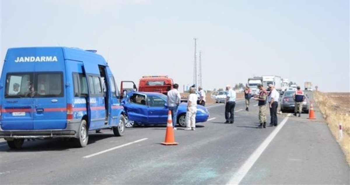 Şanlıurfa\'da Zincirleme Kaza: 9 Yaralı