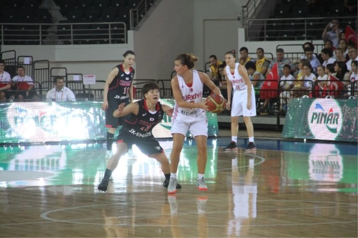 Uluslararası Kadınlar Basketbol Turnuvasında Türkiye, Japonya\'yı Yendi