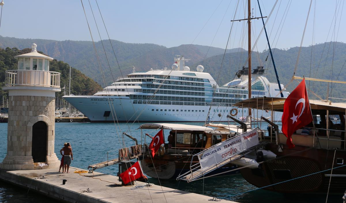 Yüzen Butik Otel, Marmaris\'te