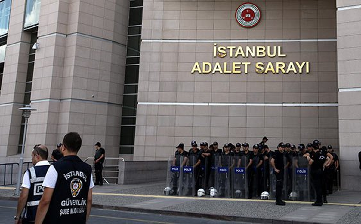16 Polis Daha Adliyede