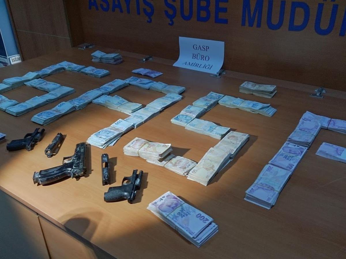İstanbul\'da Banka Nakil Araçlarını Soyan 2 Kişiden Biri Yakalandı