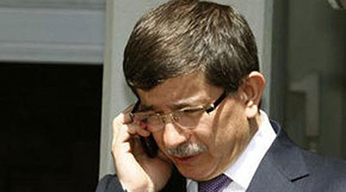 Başbakan Davutoğlu, İstanbul Valisi Mutlu ile Telefonda Görüştü