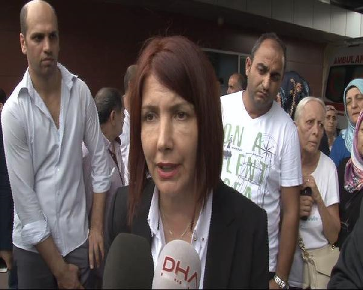 CHP\'li Çelebi ile Avcılar Belediye Başkanı Benli Yaralıları Ziyaret Etti