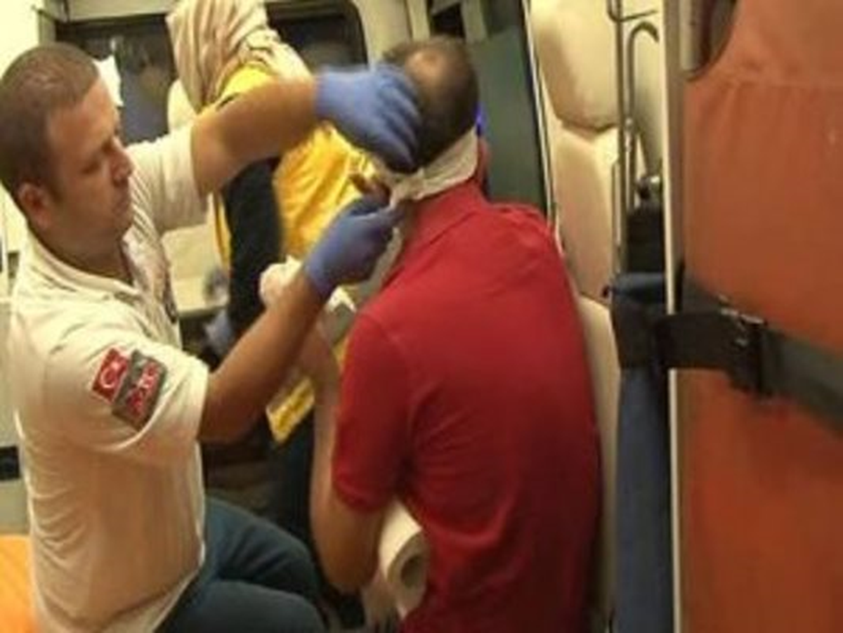 Ataşehir\'de Kaleşnikof Mermisiyle Yaralandı
