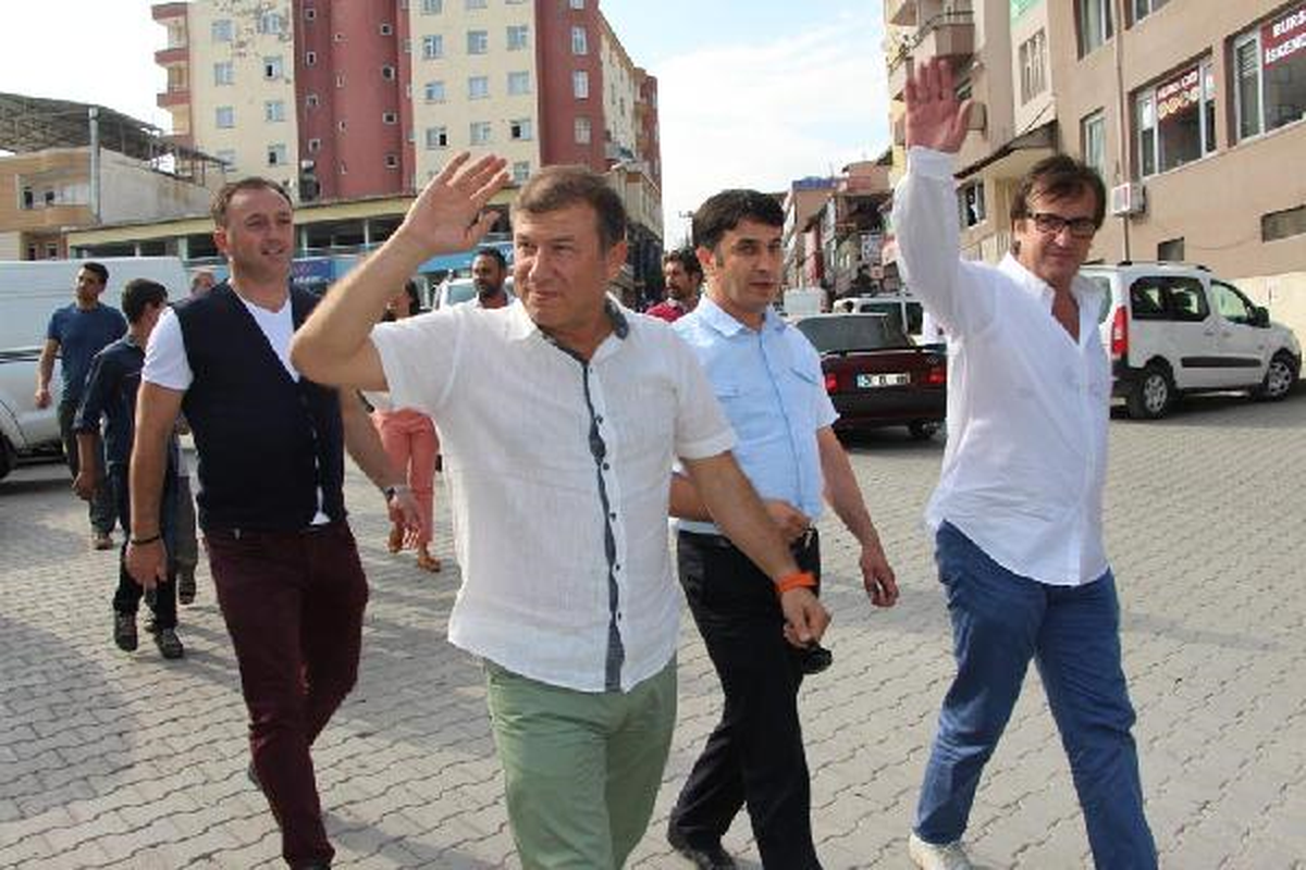 Futbolun Efsane İsimleri Şırnak\'ta Gençlerle Buluştu