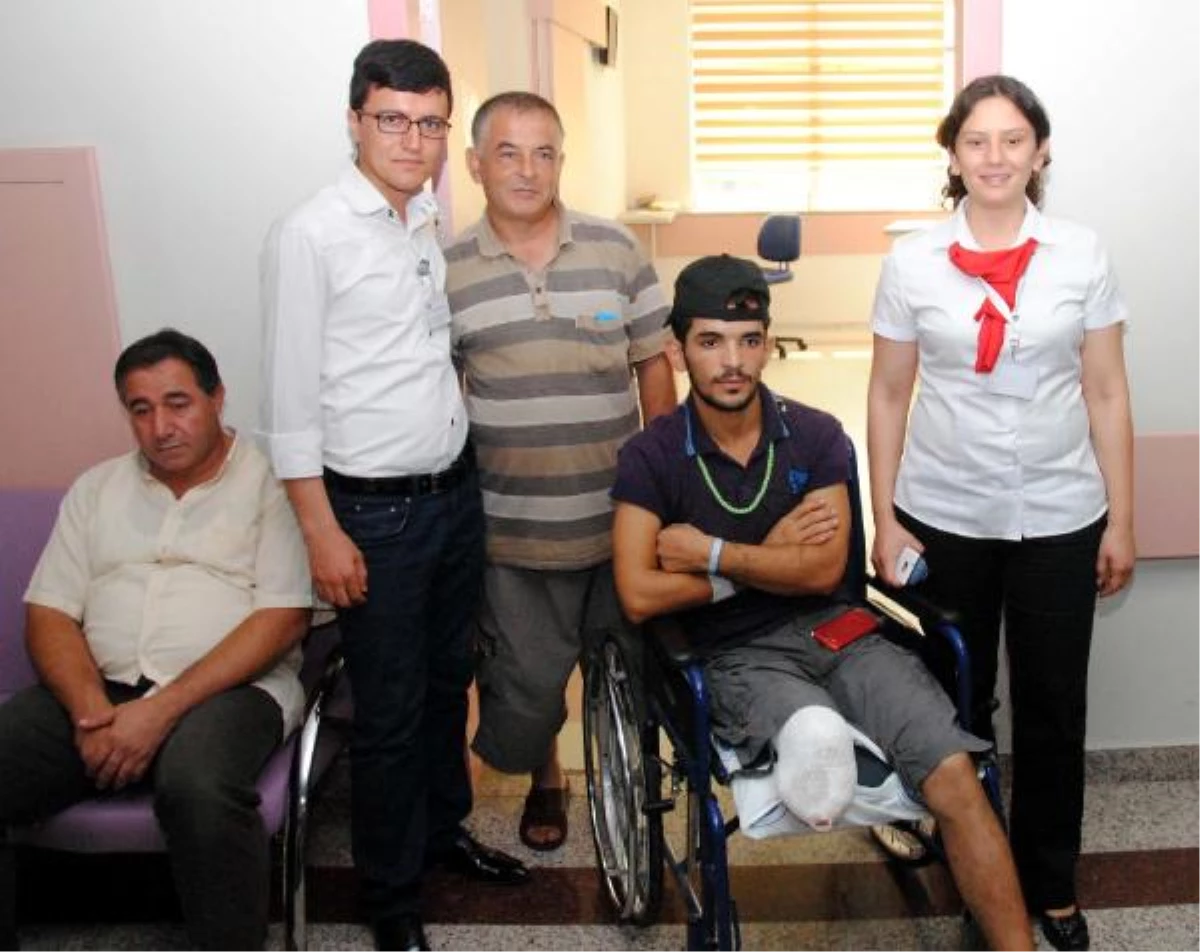 Gazze Dramı: Yardıma Gitti, Bacağı Koptu