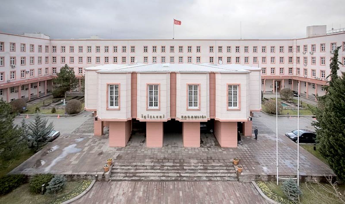 Kamu Düzeni ve Güvenliği Müsteşarlığı İçişleri Bakanlığı\'na Bağlandı